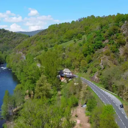 Apartmán Au Bord De La Riviere Florentin-la-Capelle